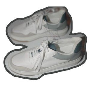 chunky sneakers universal thread